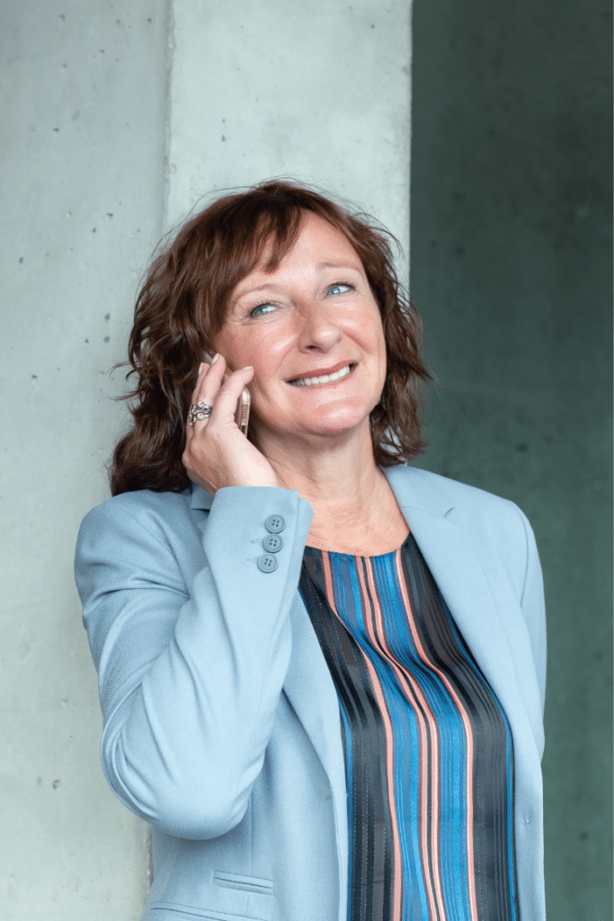 Anja Van Nueten is een ervaren stress- en burnoutcoach